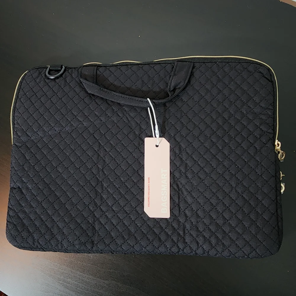 BAGSMART Black Quilted Laptop Carrying Case Size 10.5 x 15 NWT